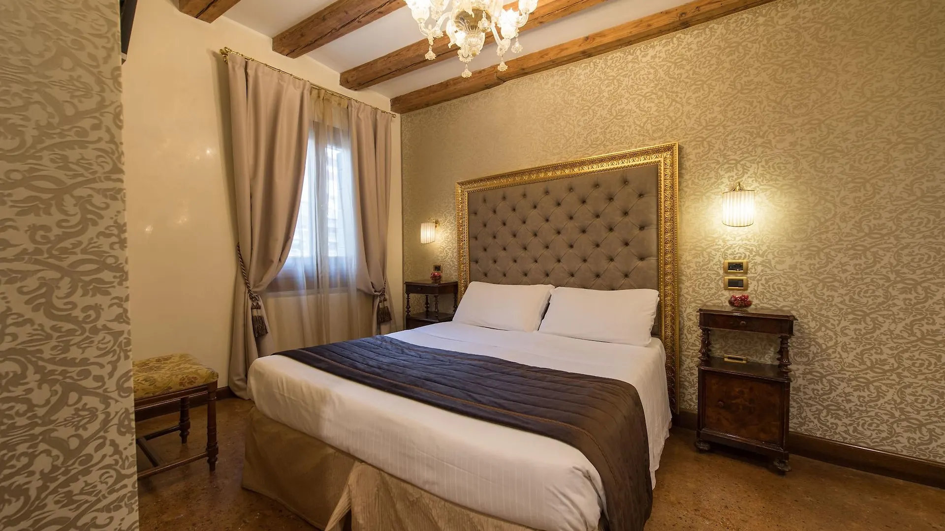 ** Guest house Palazzo Bembo - Exclusive Accommodation Venice Italy