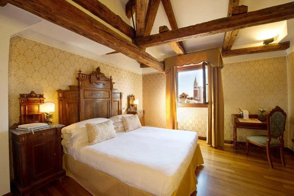 Palazzo Bembo - Exclusive Accommodation Venedig