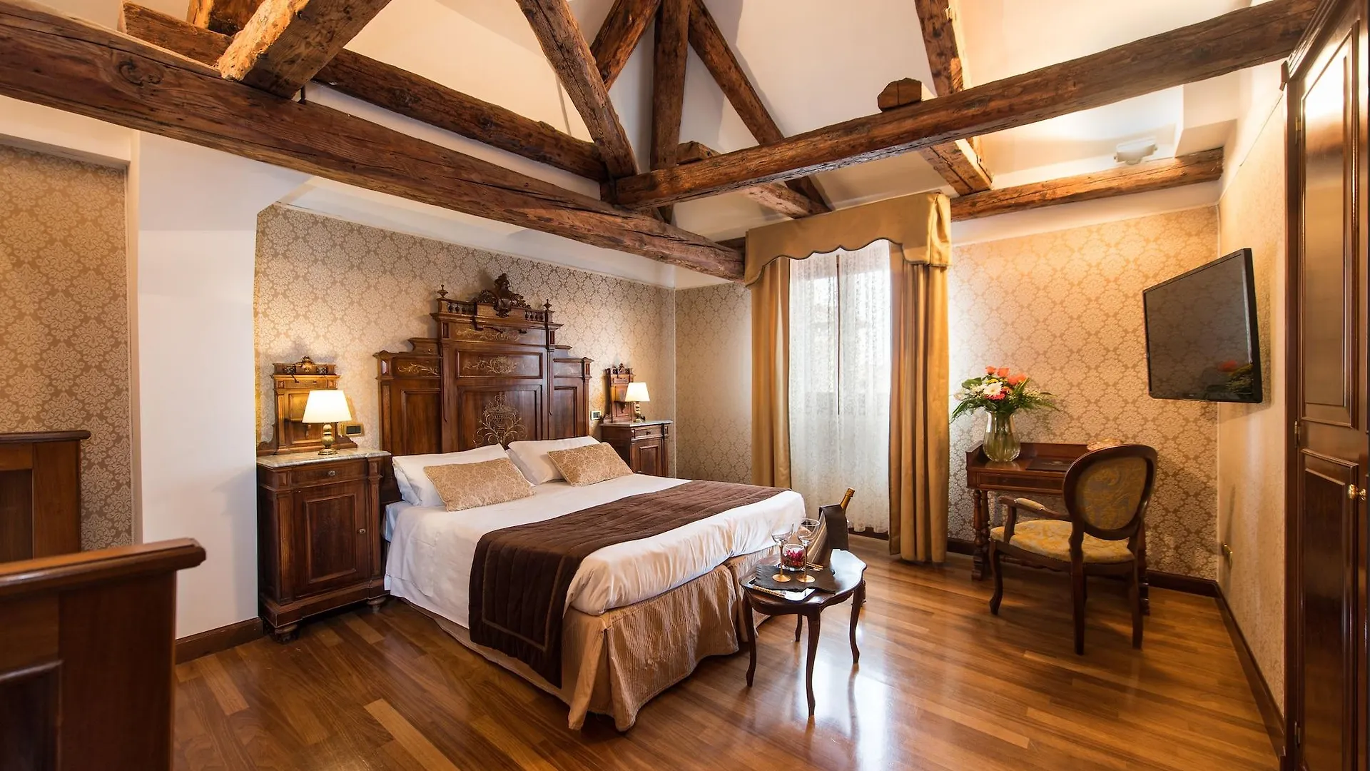 Гостевой дом Palazzo Bembo - Exclusive Accommodation Венеция
